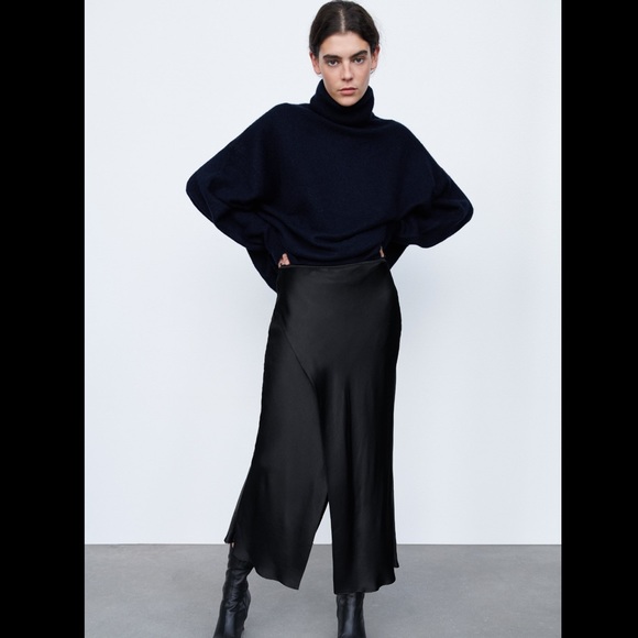 Zara Black Satin Front & Back Slit High Waisted Midi Skirt Size XS - Picture 2 of 9